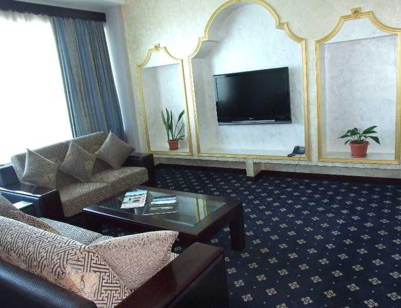 Royal Palace Hotel Almatý Habitación foto